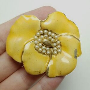 Vintage Retro Yellow Enamel Flower Brooch, Faux Pearl Center Lapel Pin, Estate